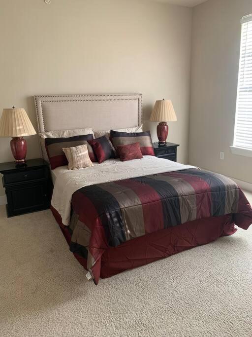 Your 1br And Lr Away From Apartamento