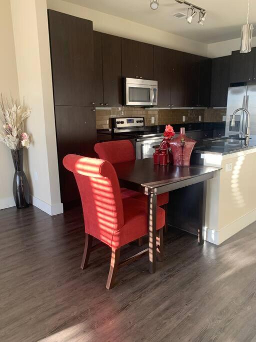 Apartamento Your 1br And Lr Away From