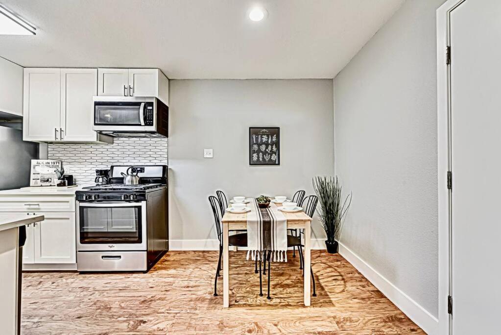 Apartment New - Near Deep Ellum + Downtown Flat