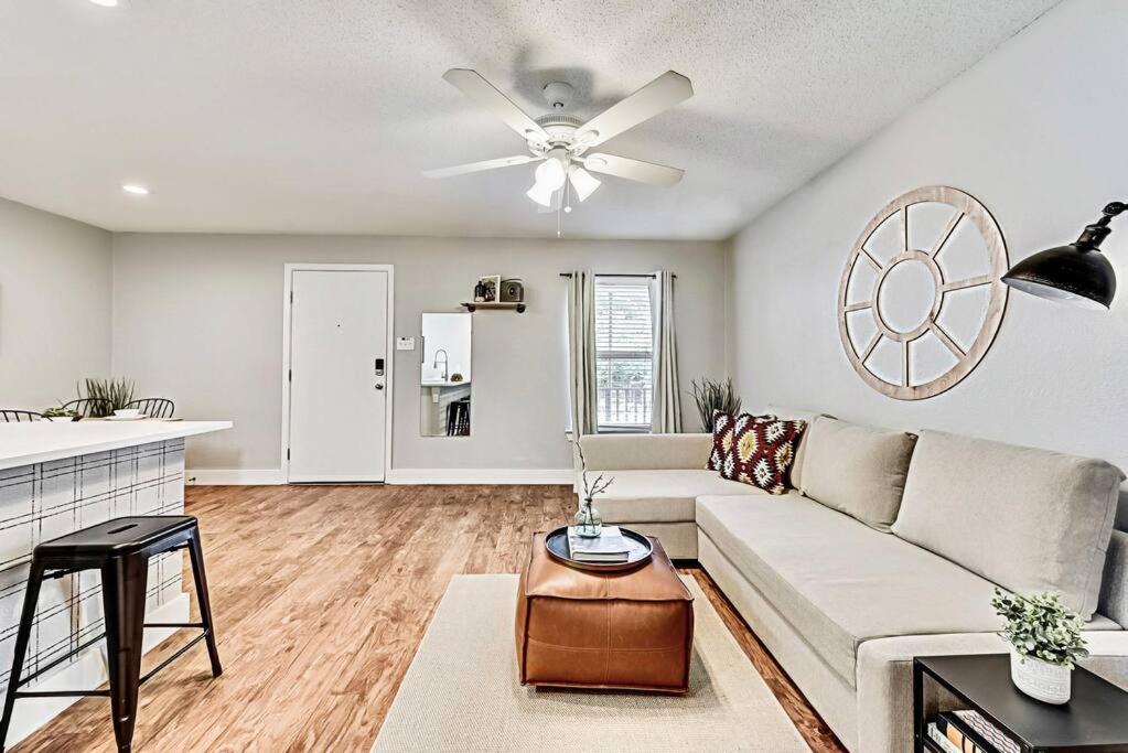Apartment New - Near Deep Ellum + Downtown Flat