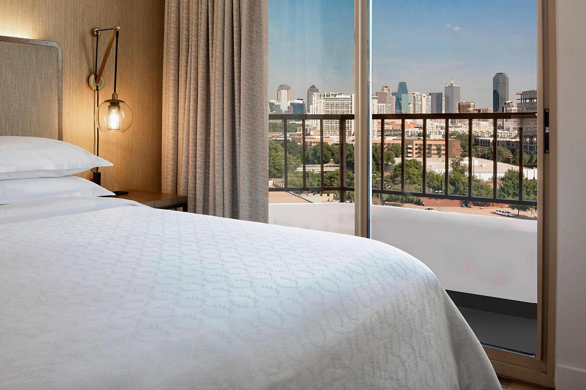 Hotel Sheraton Market Center 4*