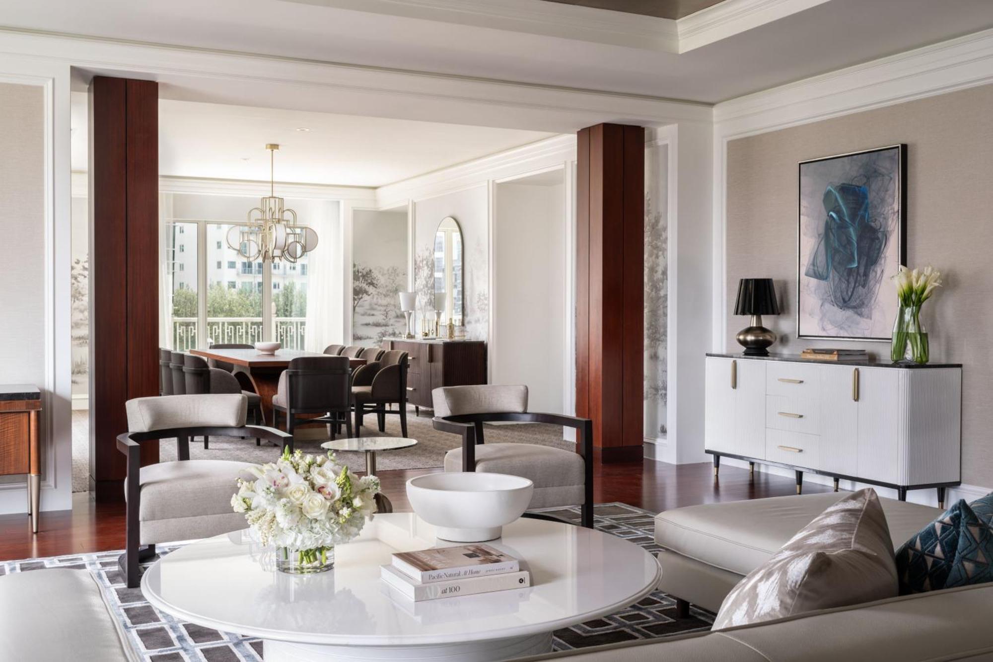 The Ritz-carlton, Hotel 4*