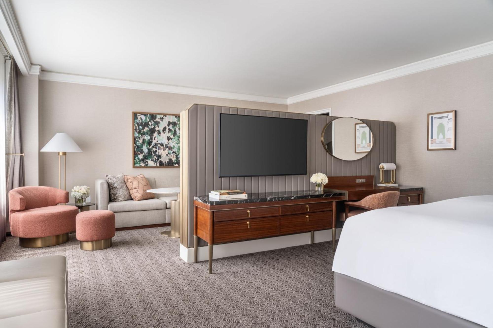 The Ritz-carlton, Hotel