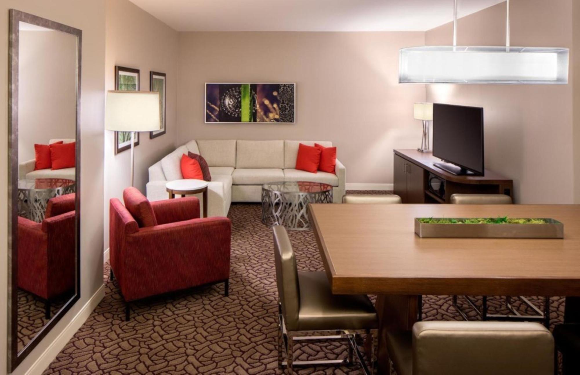 Hotel Hilton Garden Downtown 3*