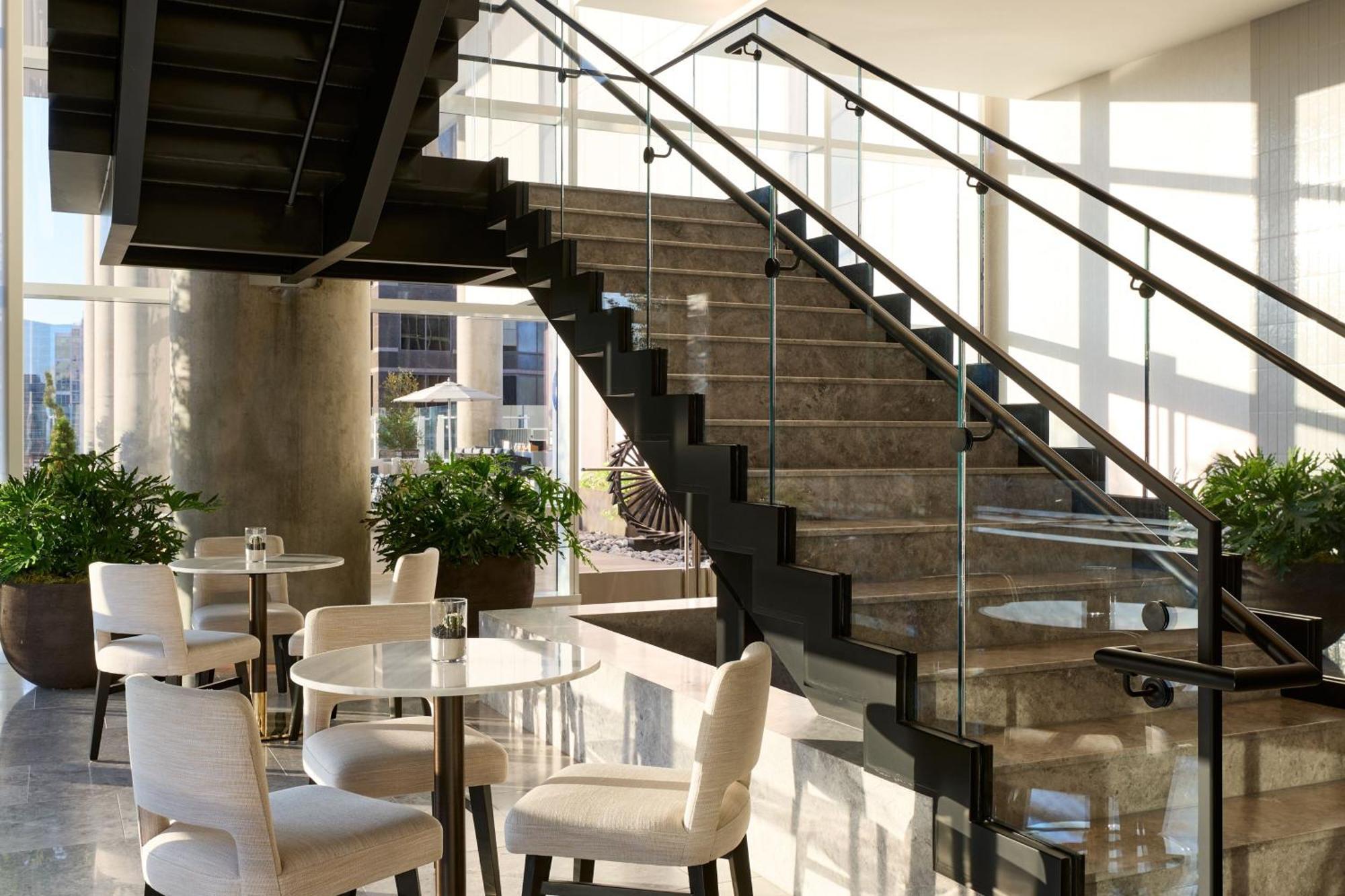 Hotel Jw Marriott Arts District