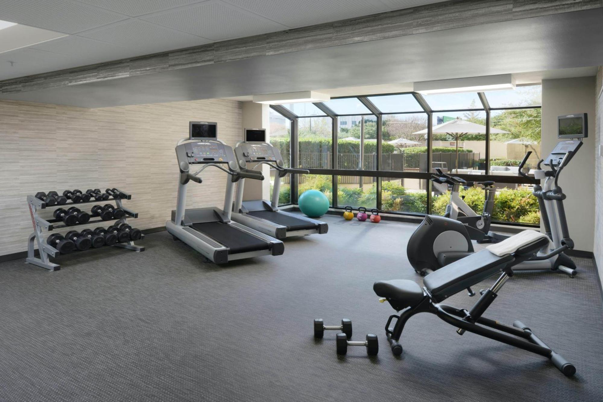 Hotel Sonesta Select Expressway
