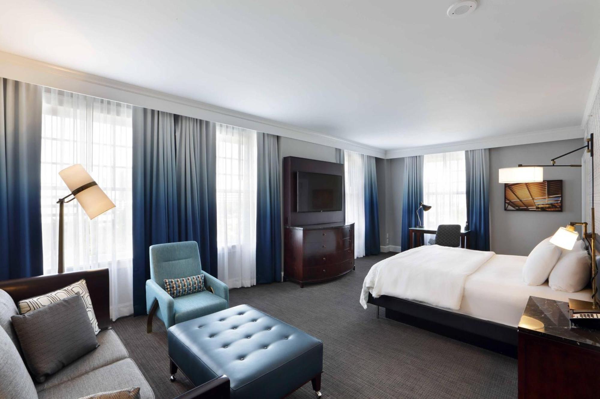 Le Meridien Dallas, The Stoneleigh 4*