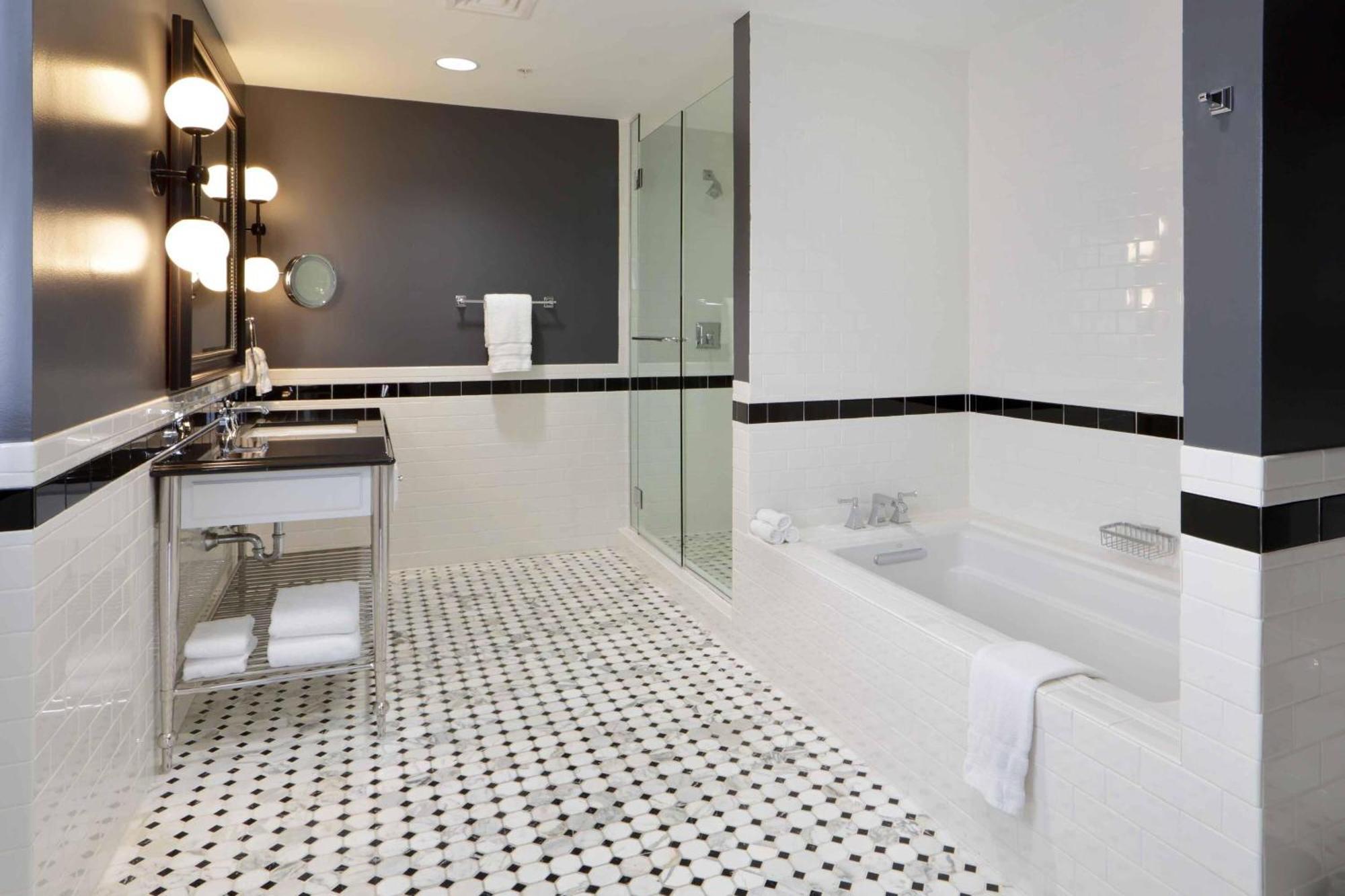 Hotel Le Meridien Dallas, The Stoneleigh