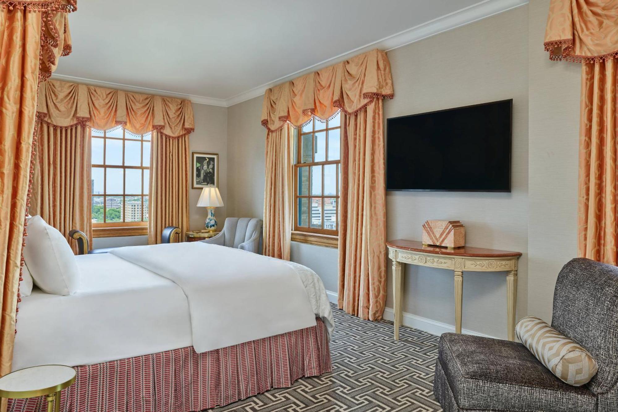 Le Meridien Dallas, The Stoneleigh Hotel