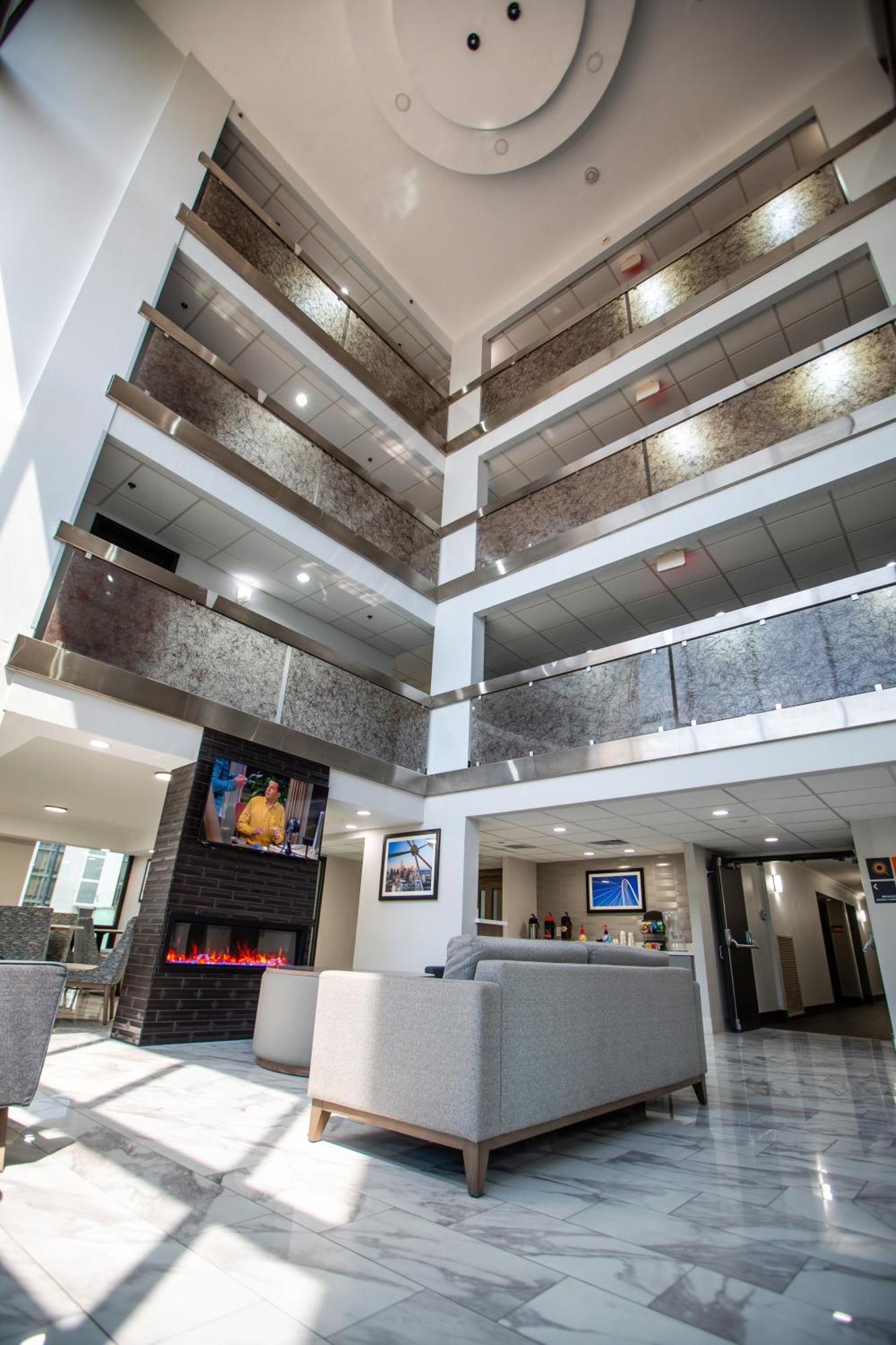 La Quinta By Wyndham I-35 Walnut Hill Ln Dallas