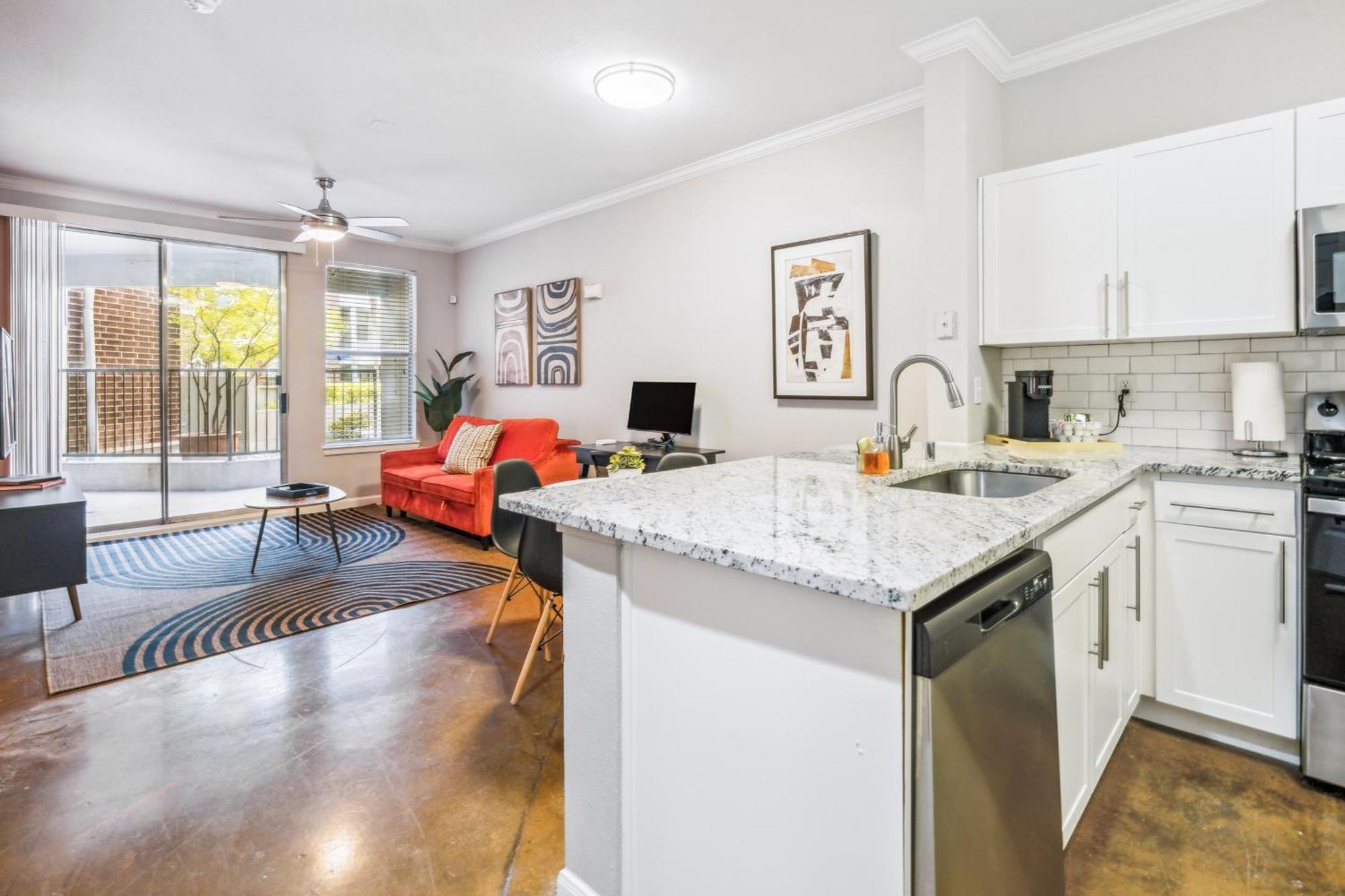 Apartment 1001 Ross Avenue *