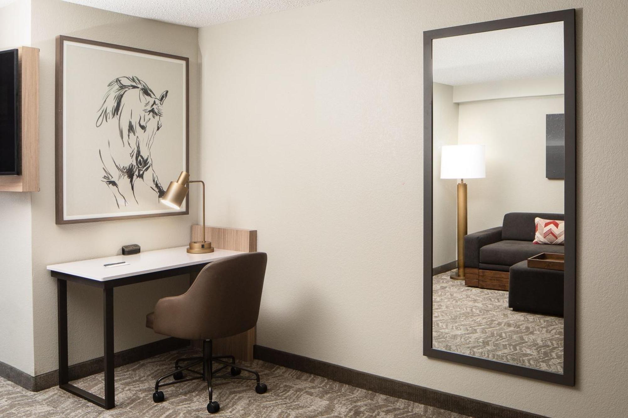 Springhill By Marriott Downtown / West End 3*