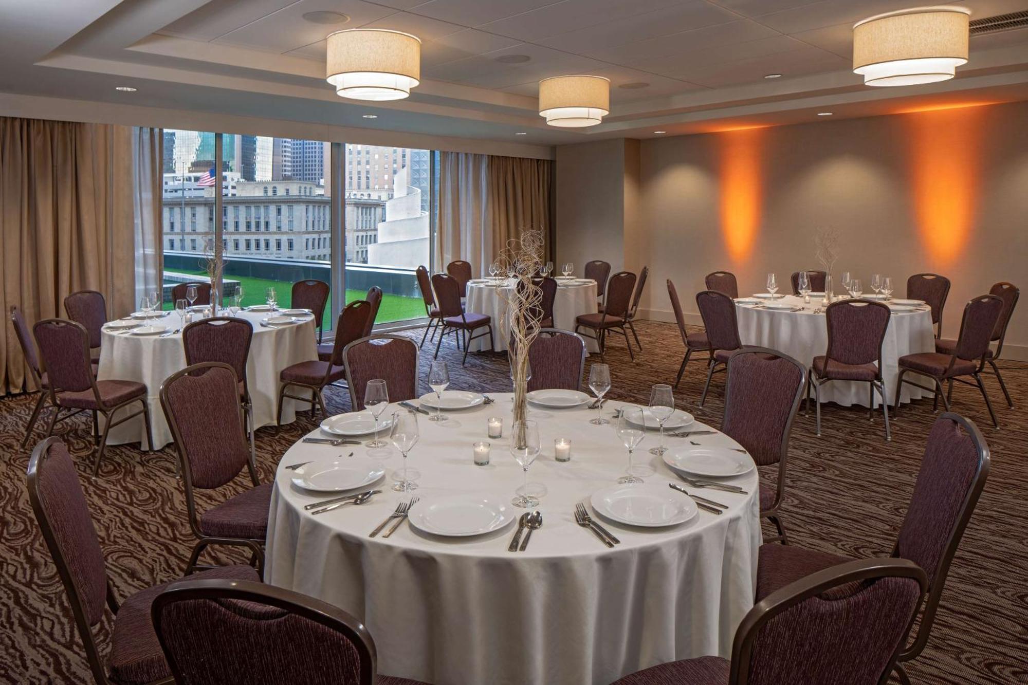 Hilton Garden Downtown Hotel