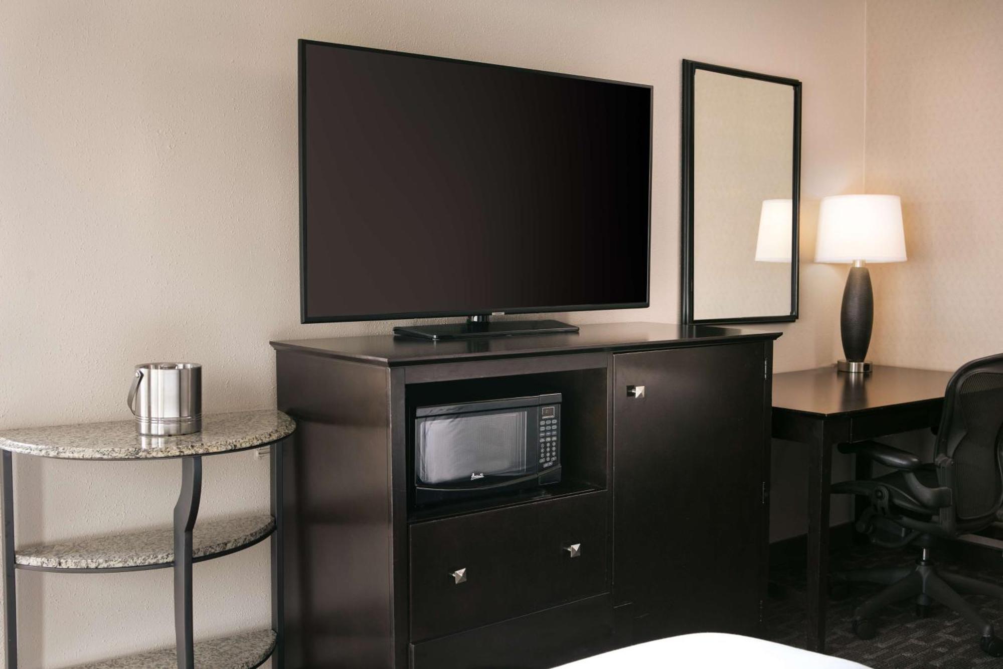 Doubletree By Hilton Market Center 3* Dallas