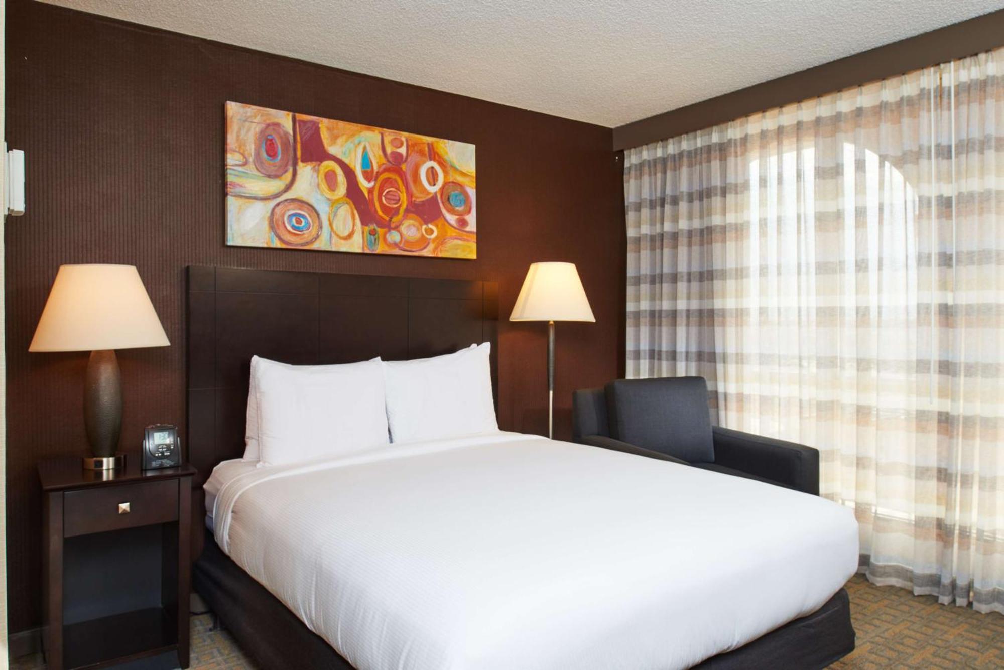 Doubletree By Hilton Market Center