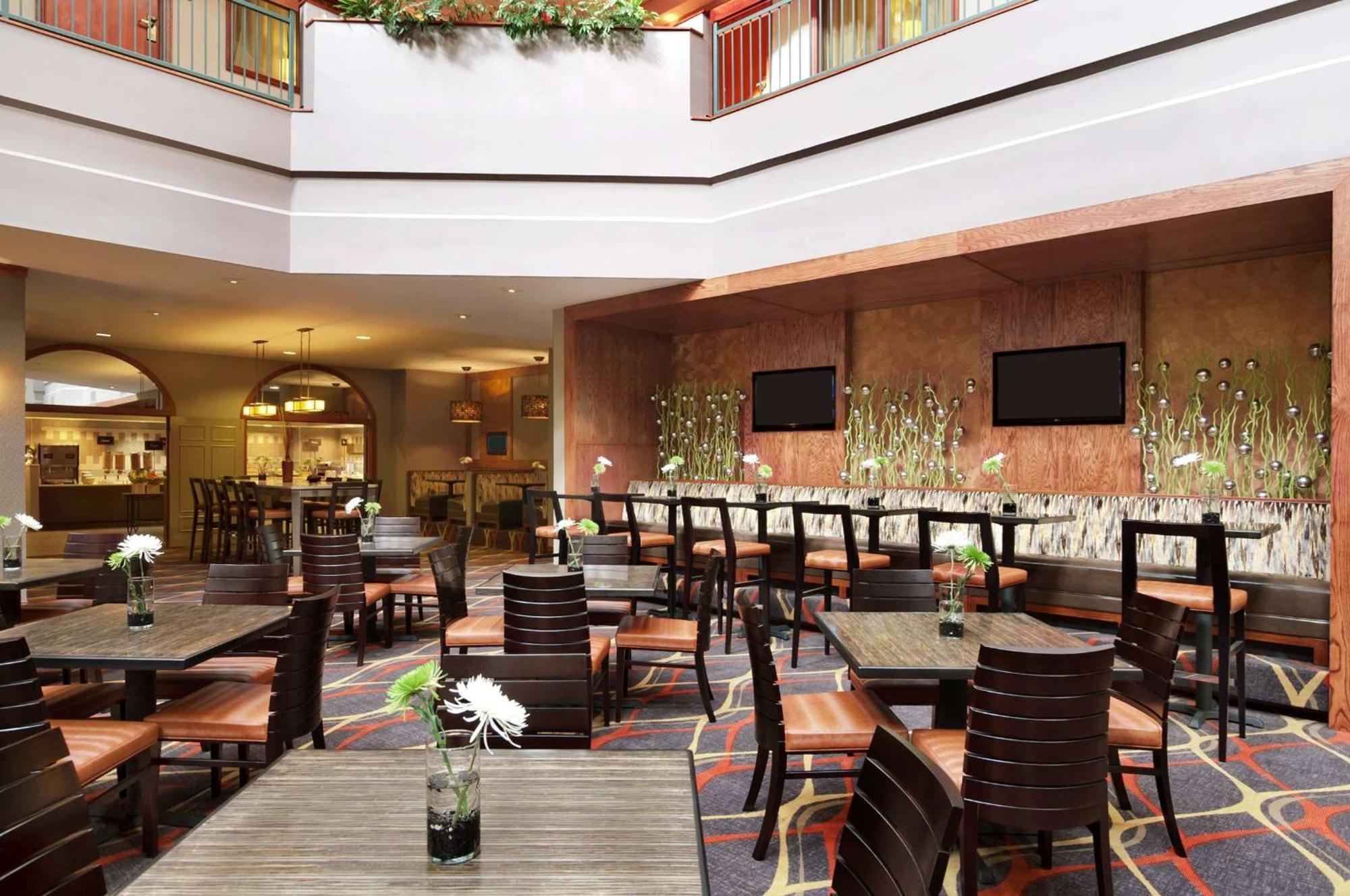 Embassy By Hilton Near The Galleria Hotel 4*