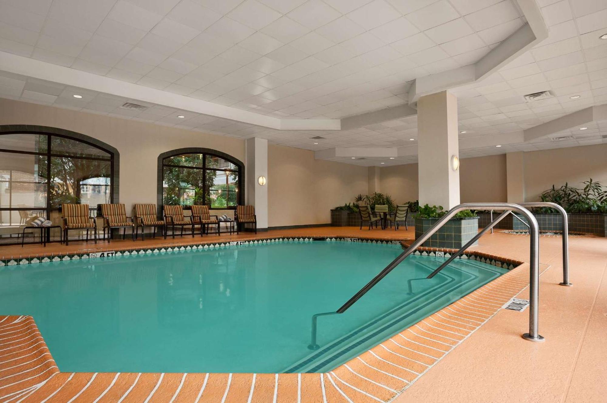 Embassy By Hilton Near The Galleria 4* Dallas