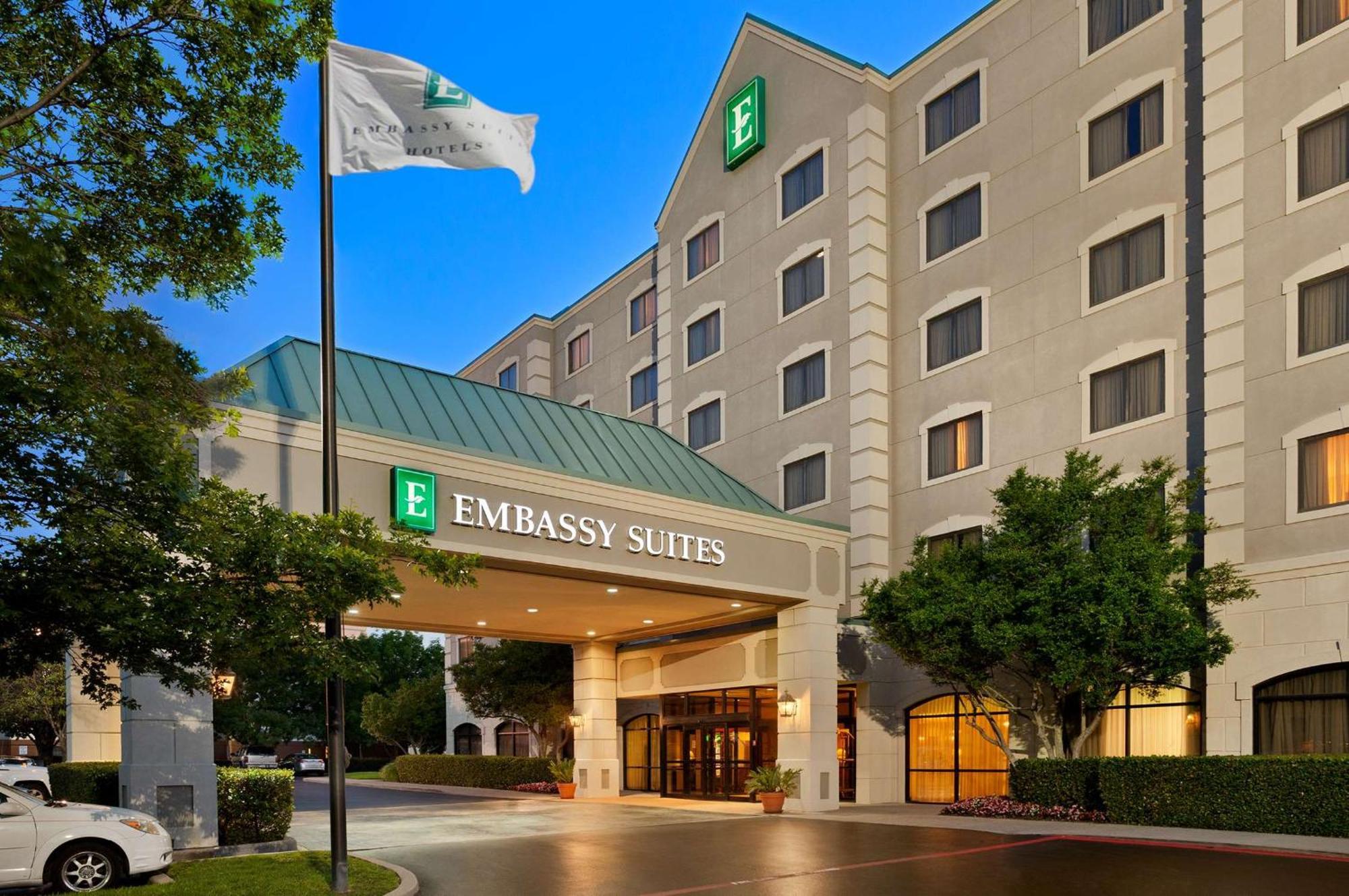 Embassy By Hilton Near The Galleria Dallas