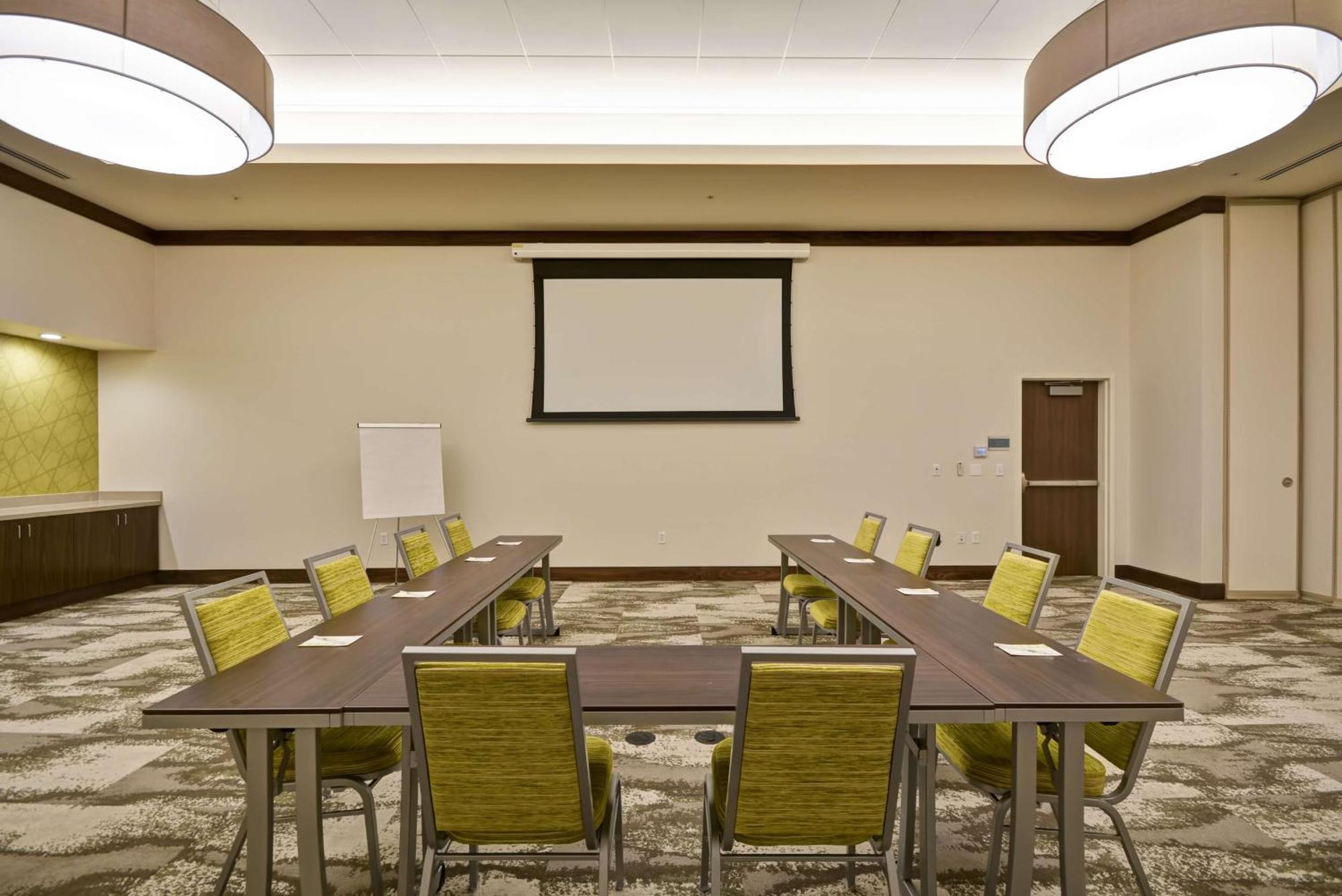 Home2 By Hilton Downtown At Baylor Scott & White 3*