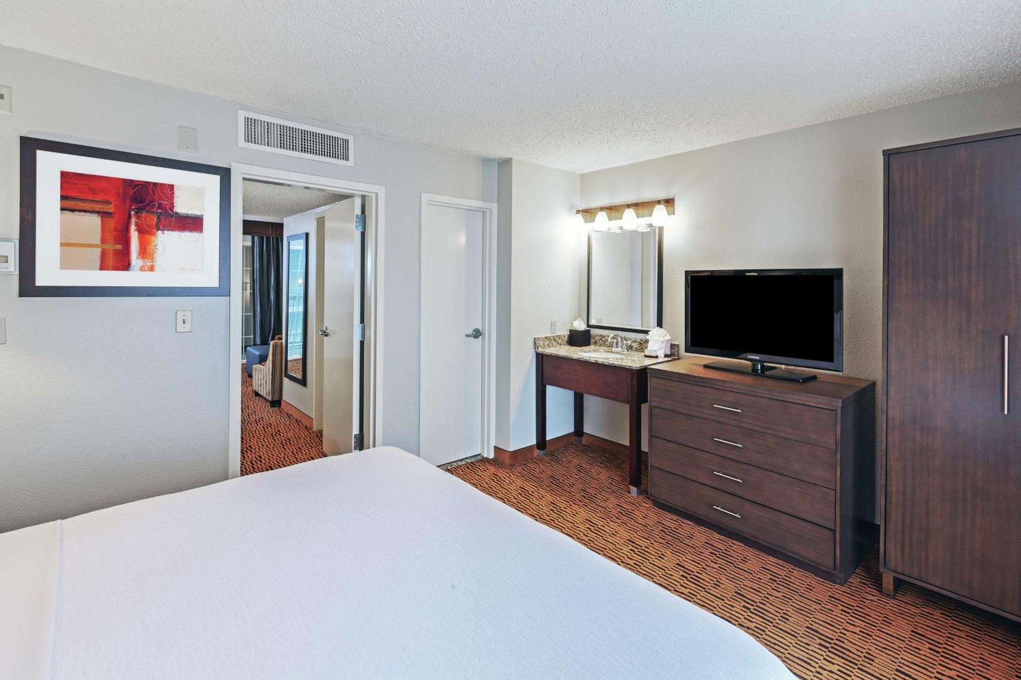 Hotel Embassy By Hilton Market Center