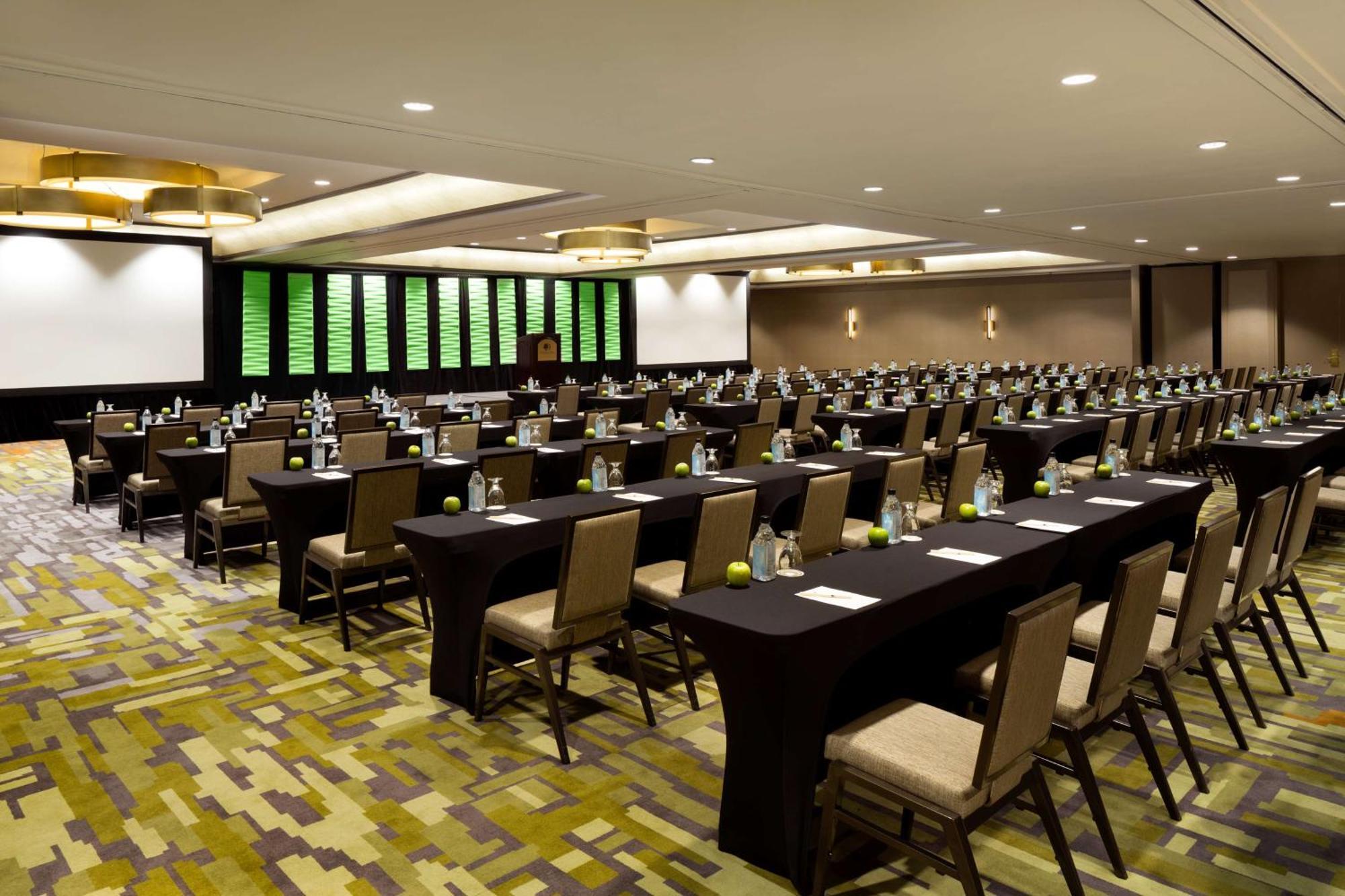 Doubletree By Hilton Campbell Centre Hotel 4*