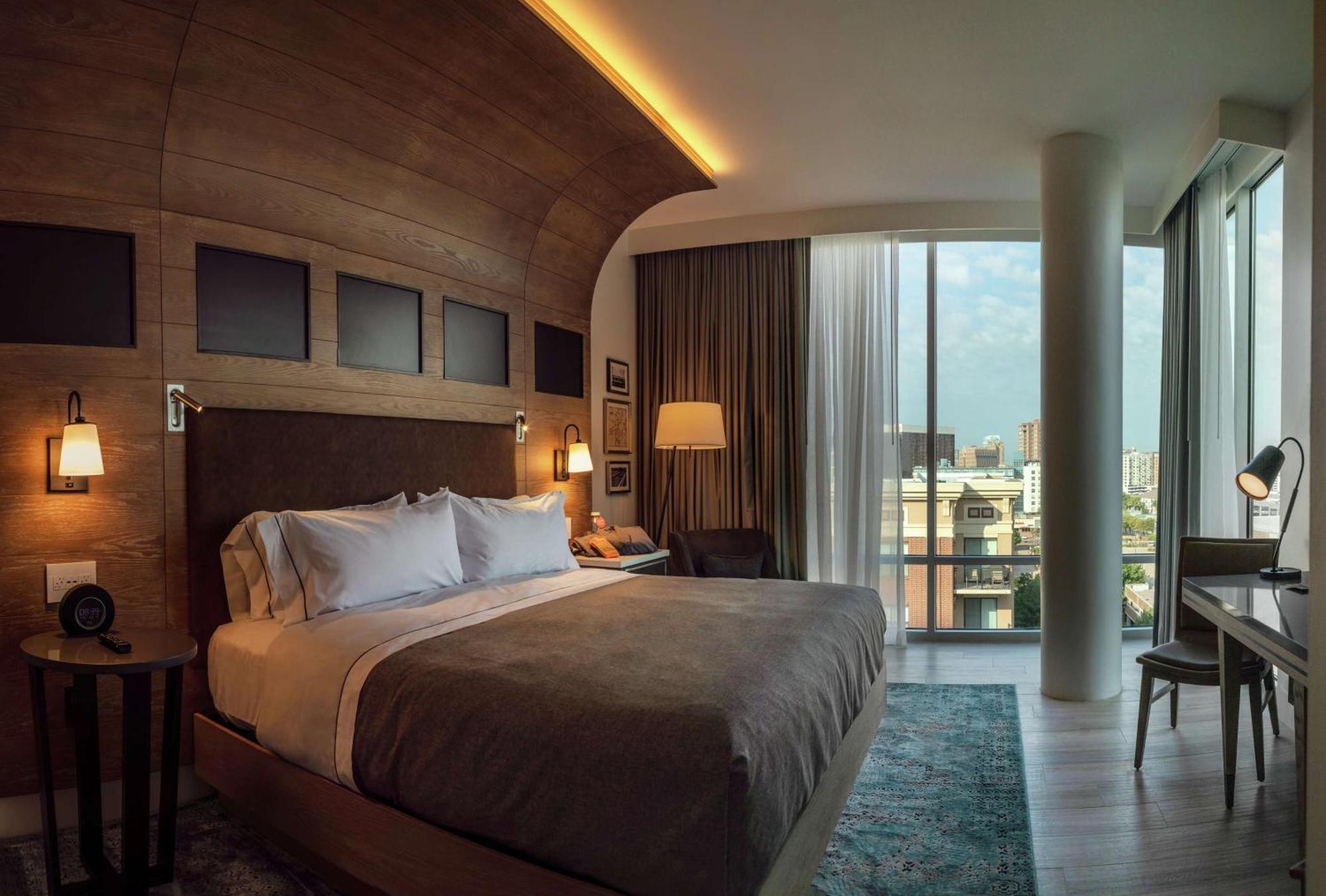 Canopy By Hilton Uptown Hotel 4*