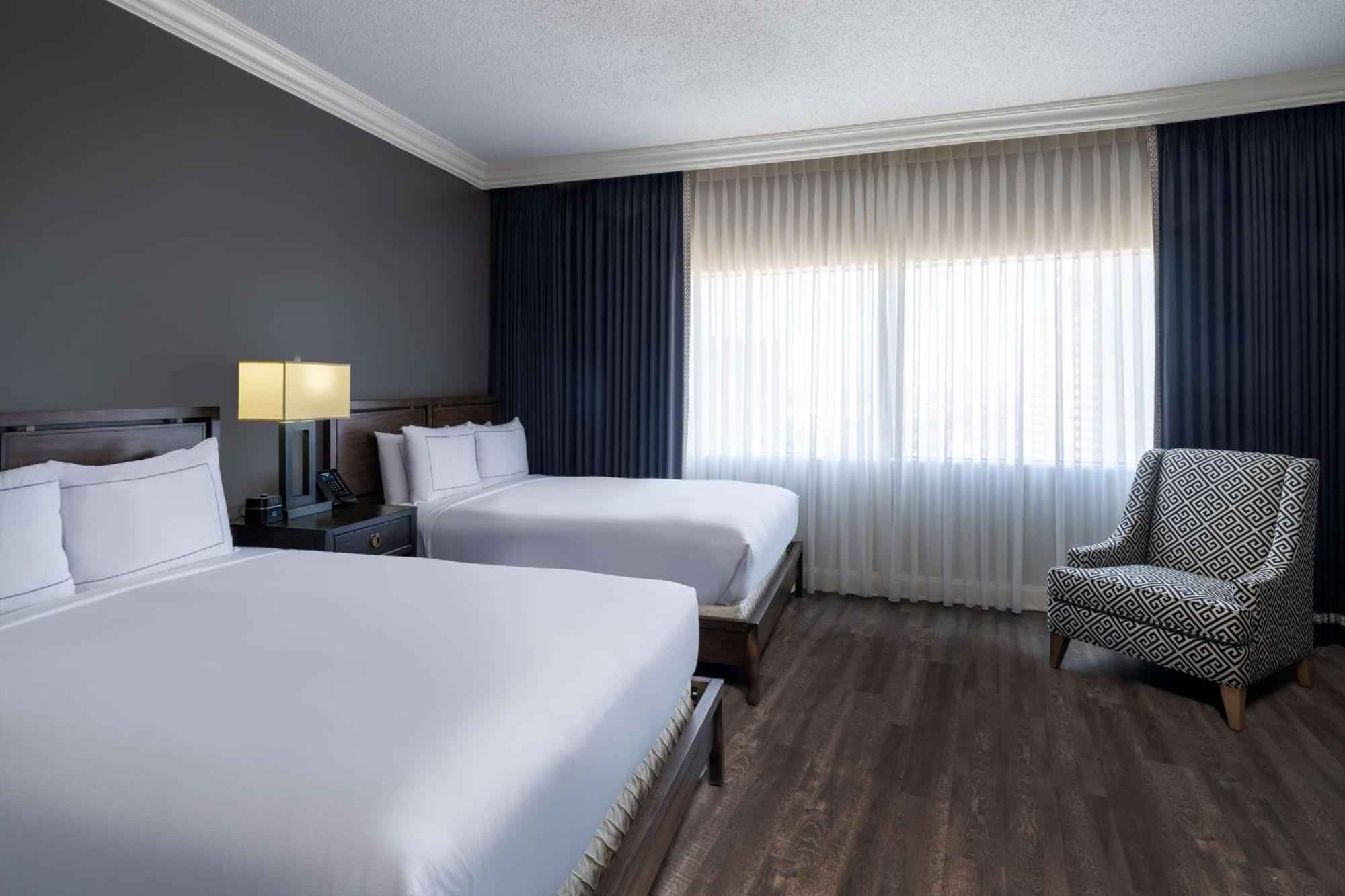 Hilton Lincoln Centre 4*