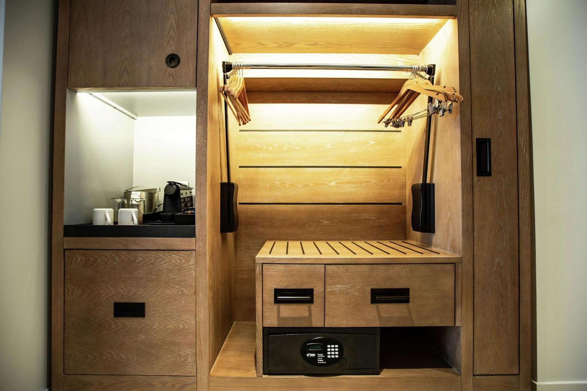 Canopy By Hilton Uptown Hotel 4*