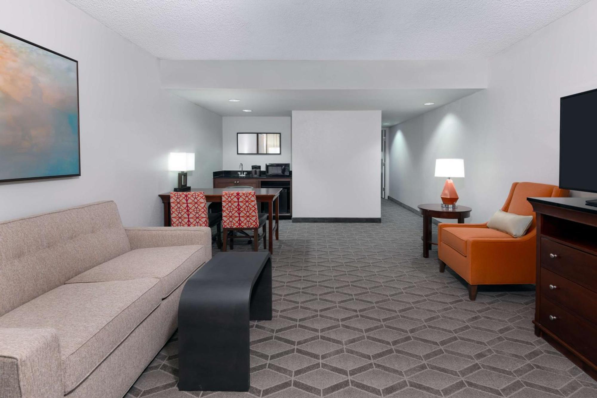Hotel Embassy - Park Area 3*