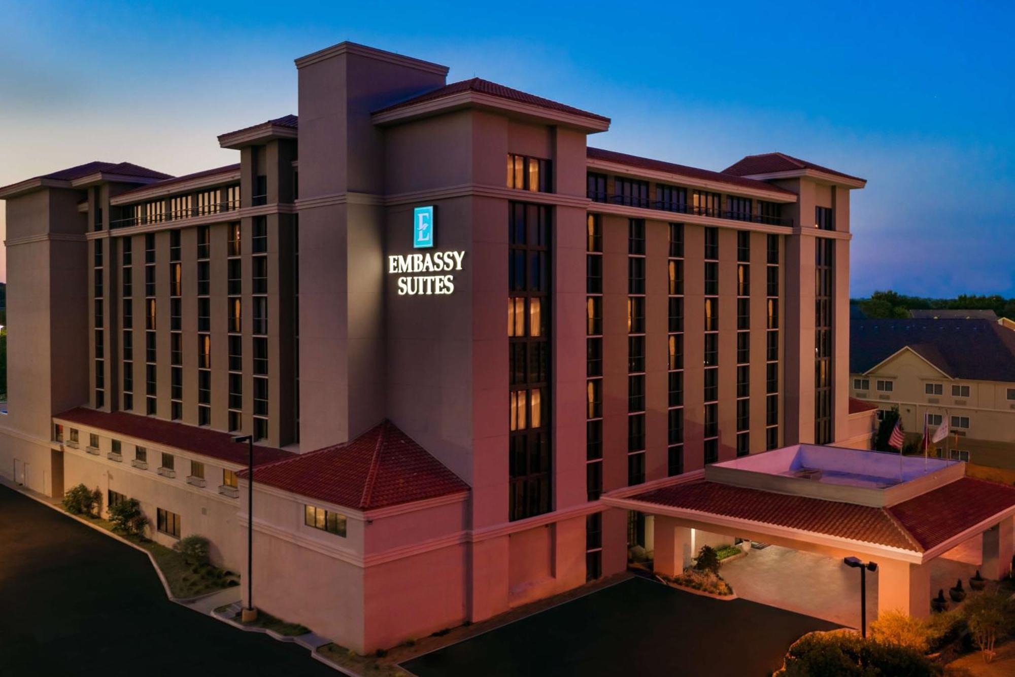 Embassy - Park Area Hotel