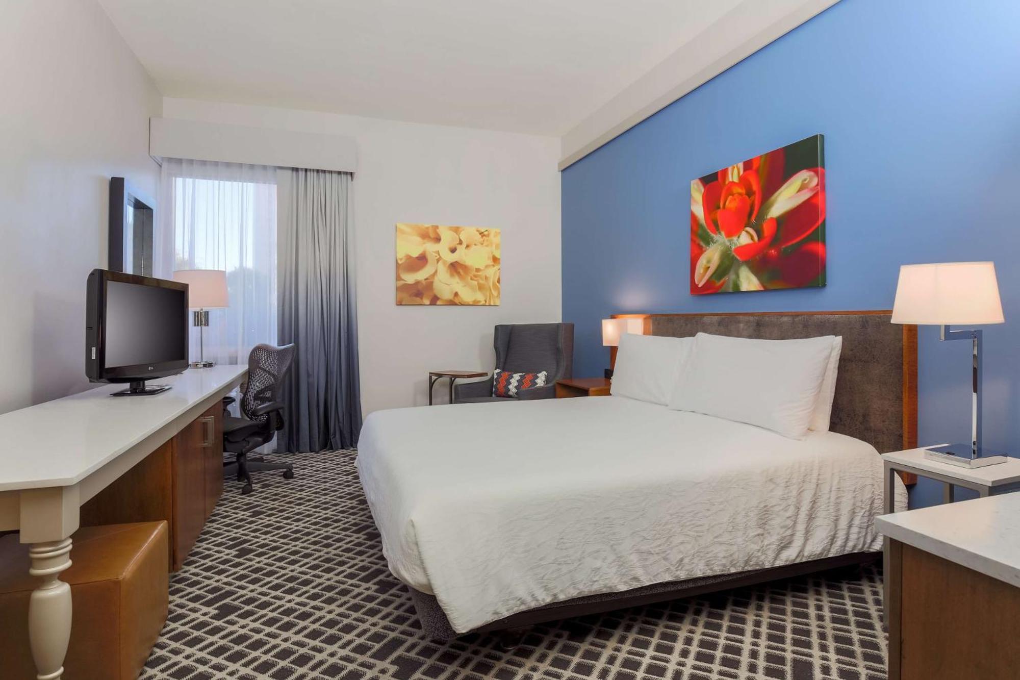 Hilton Garden Dallas/market Center