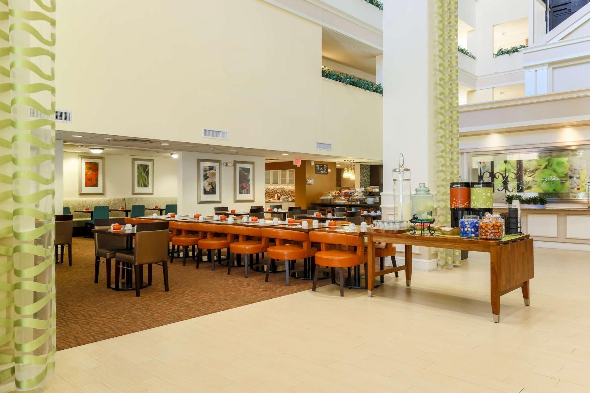 Hilton Garden Dallas/market Center Hotel
