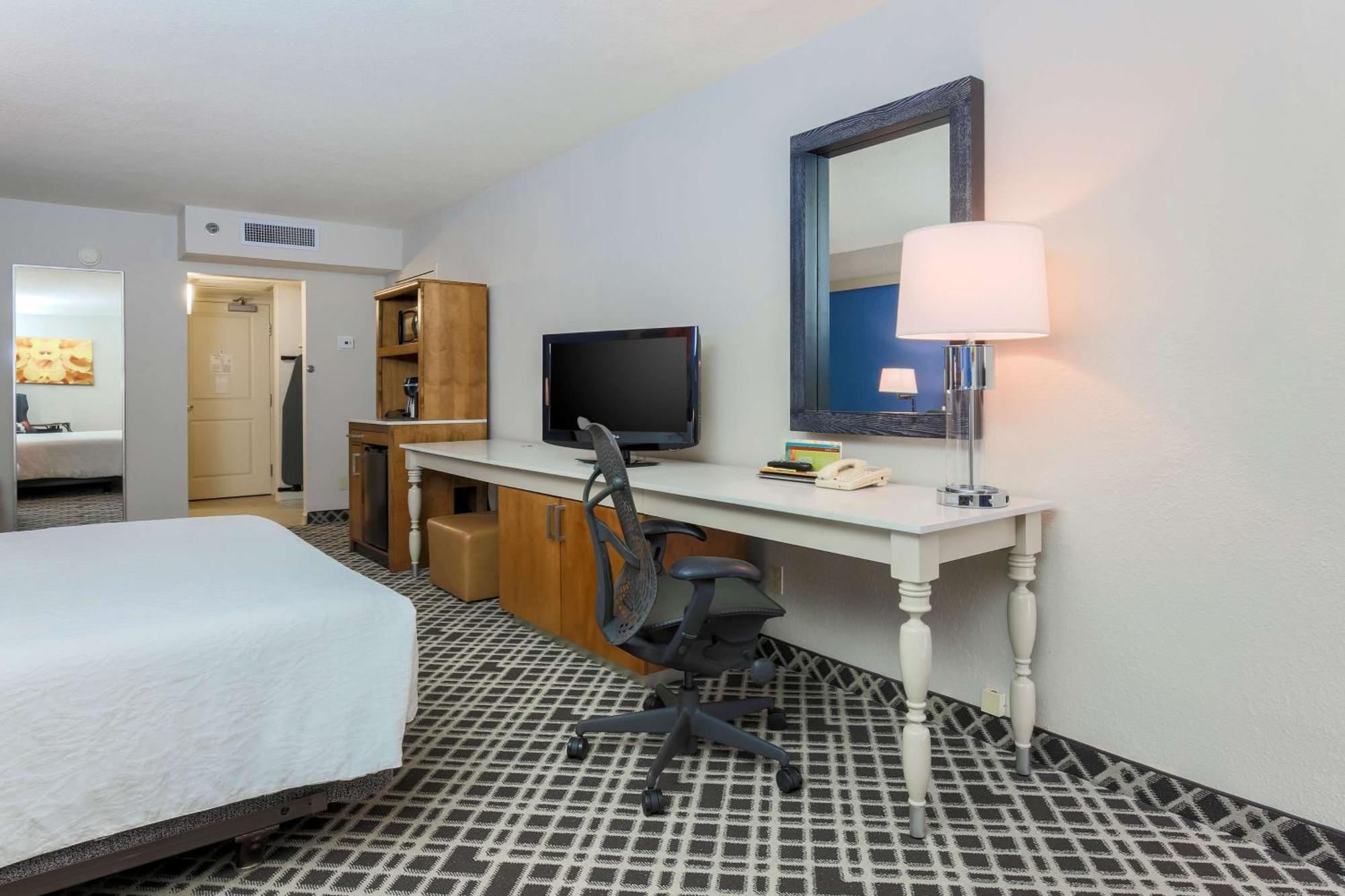 Hilton Garden Dallas/market Center