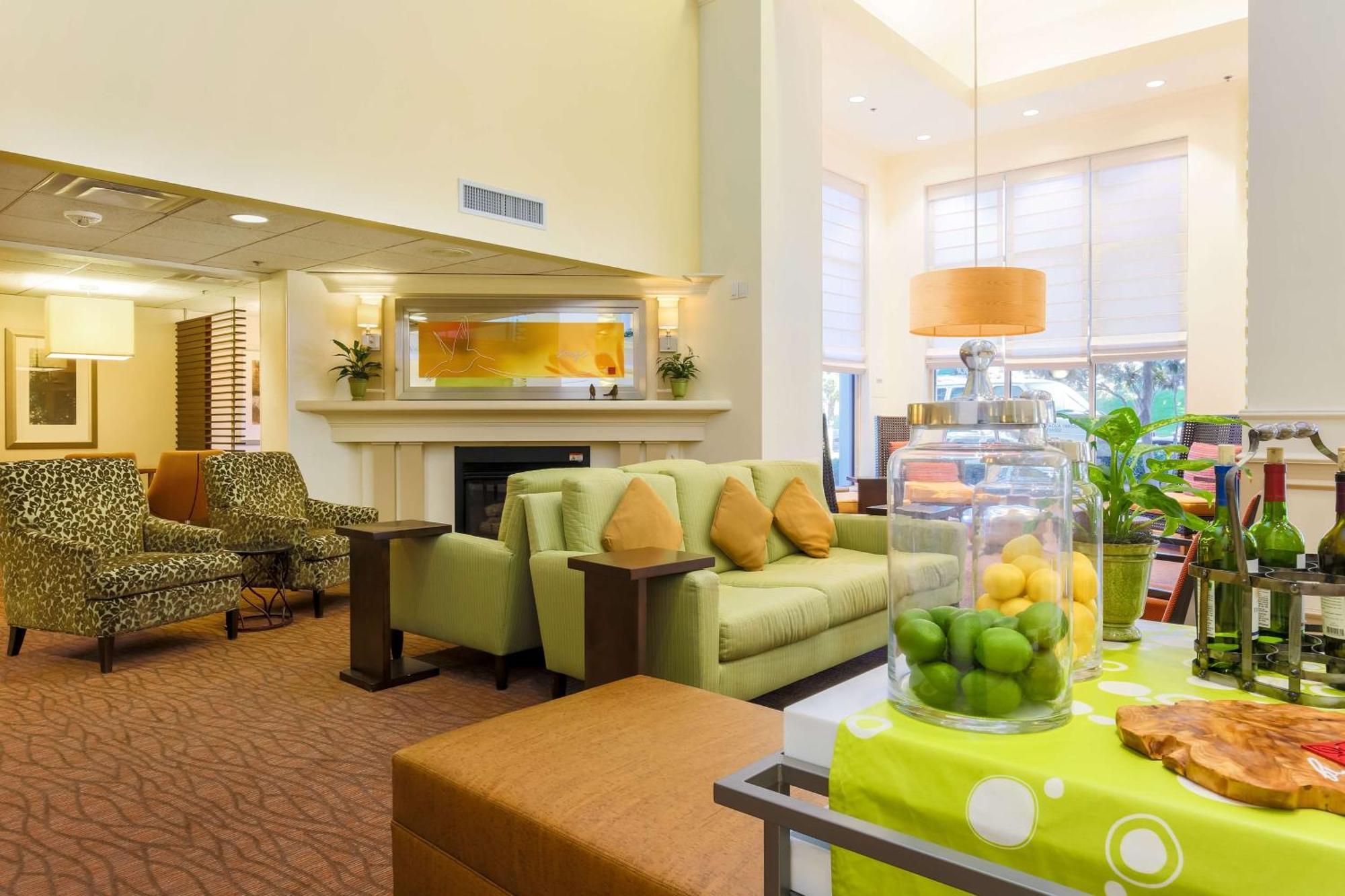 Hilton Garden Dallas/market Center Hotel
