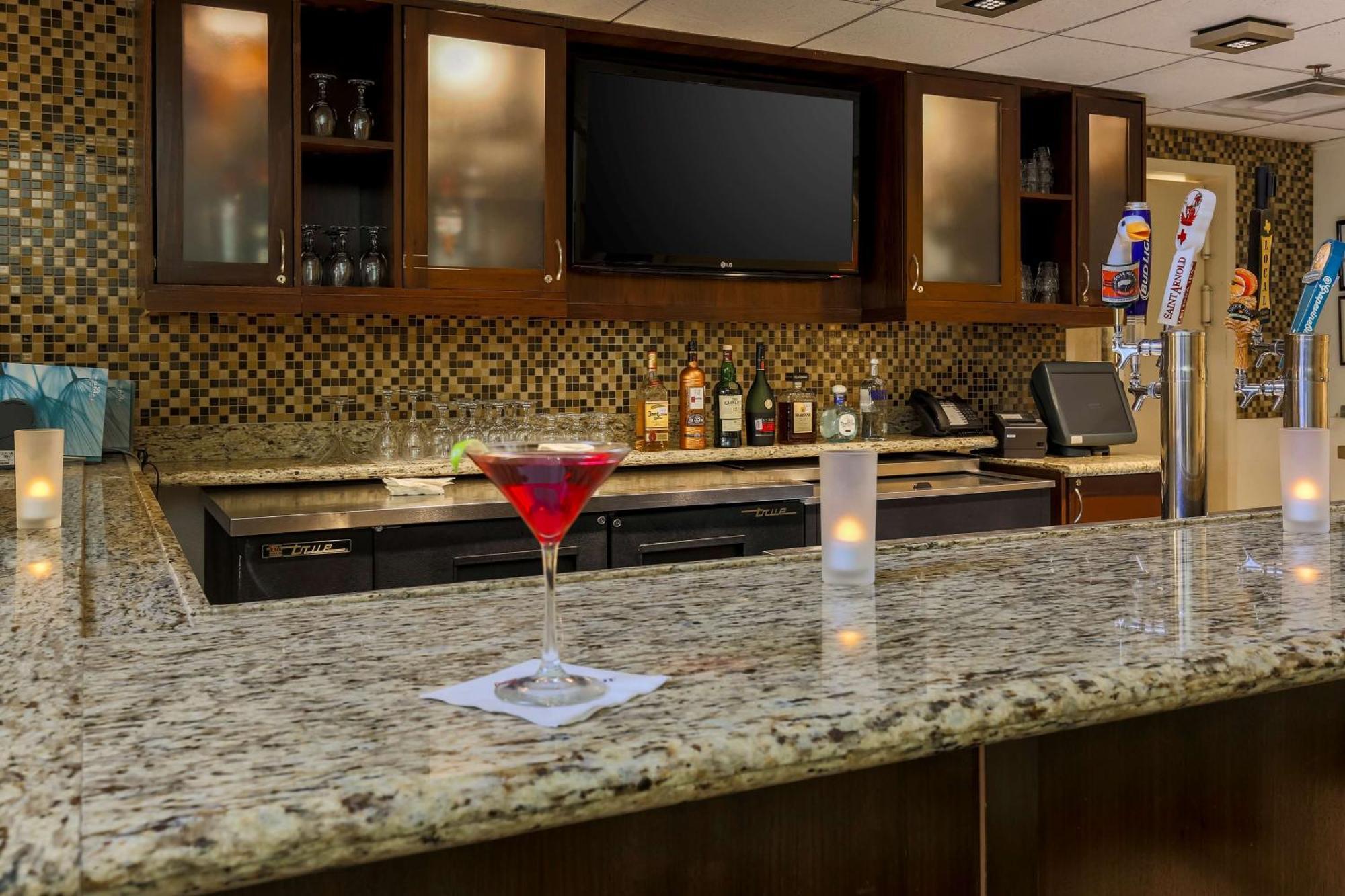 Hilton Garden Dallas/market Center Hotel 3*
