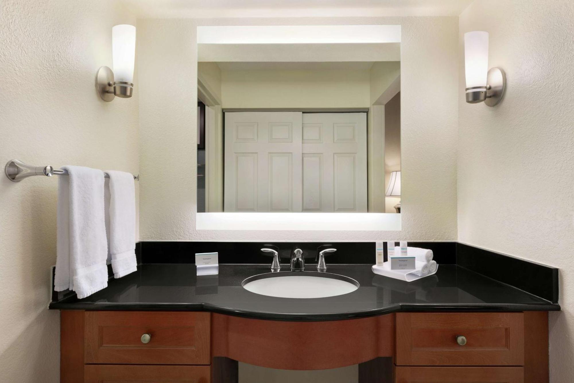 Homewood By Hilton Dallas-park Area Hotel 3*