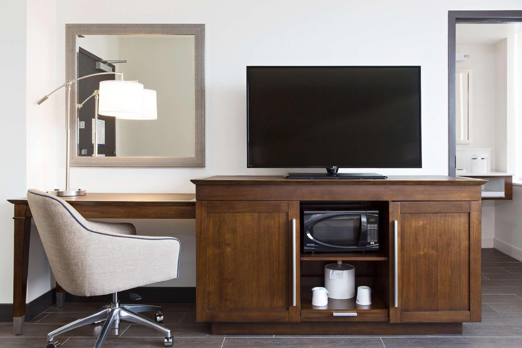Hotel Hampton & Downtown 3*