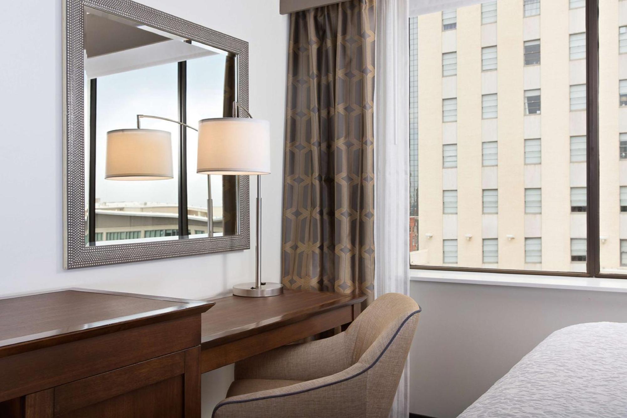 Hampton & Downtown 3* Dallas