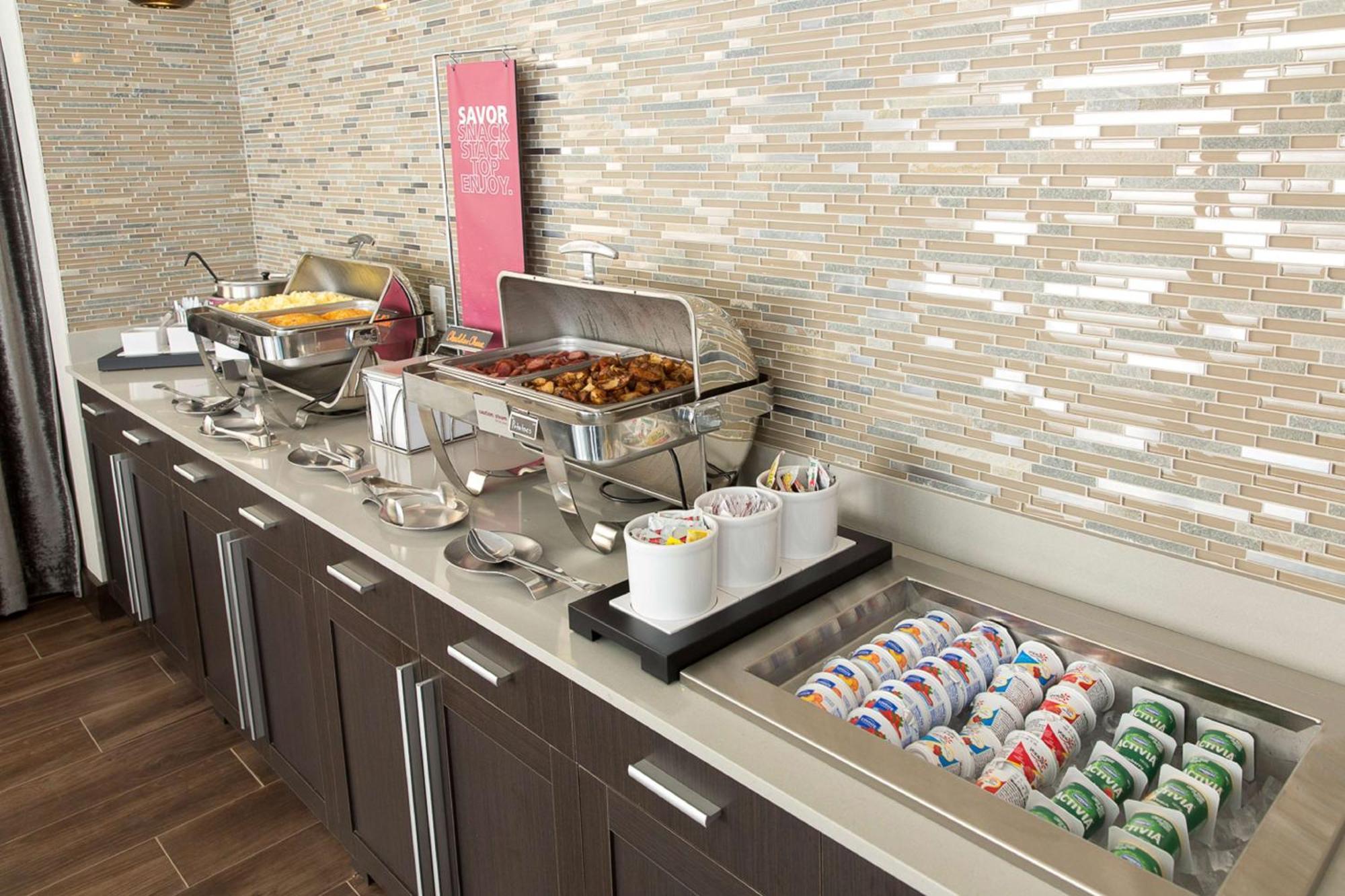 Hampton & Downtown Hotel 3*
