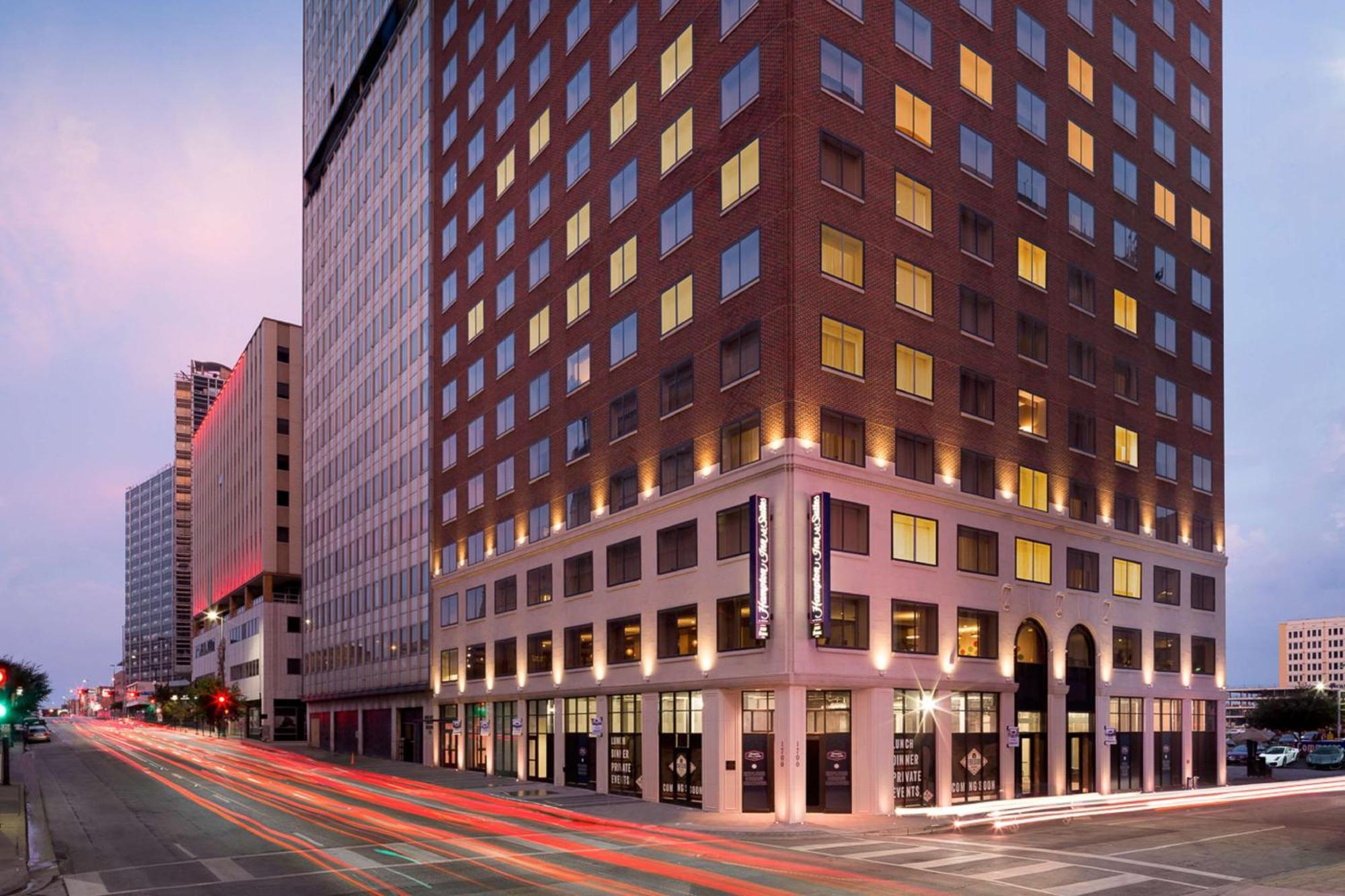 Hampton & Downtown Hotel 3*