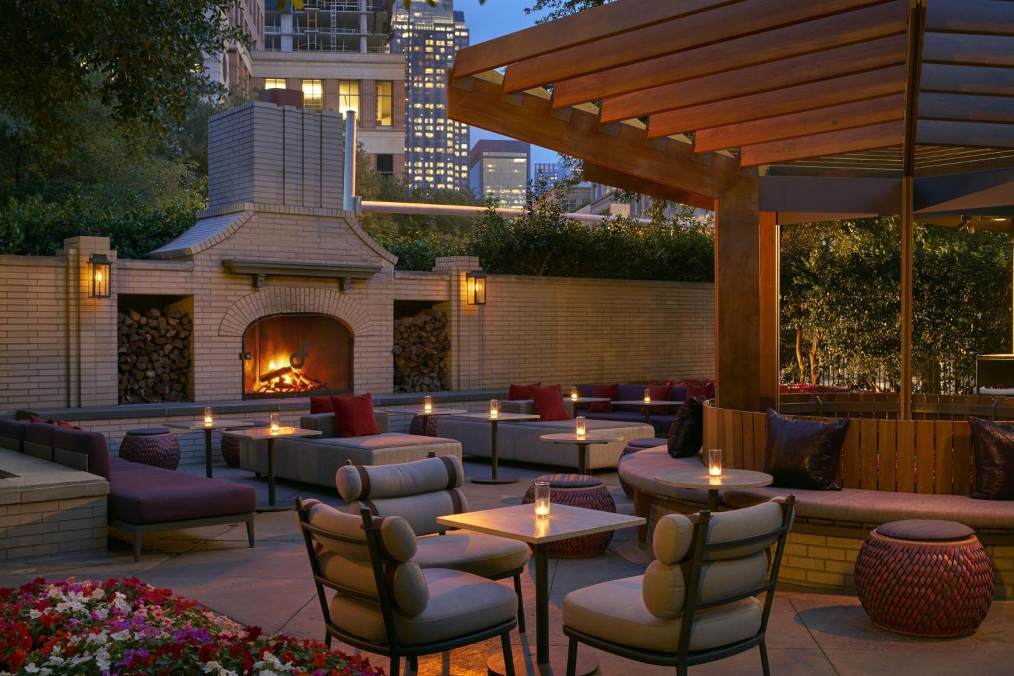 The Ritz-carlton,