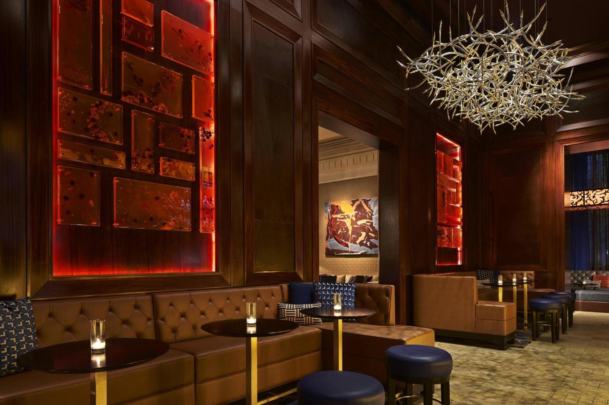 The Ritz-carlton, 4*