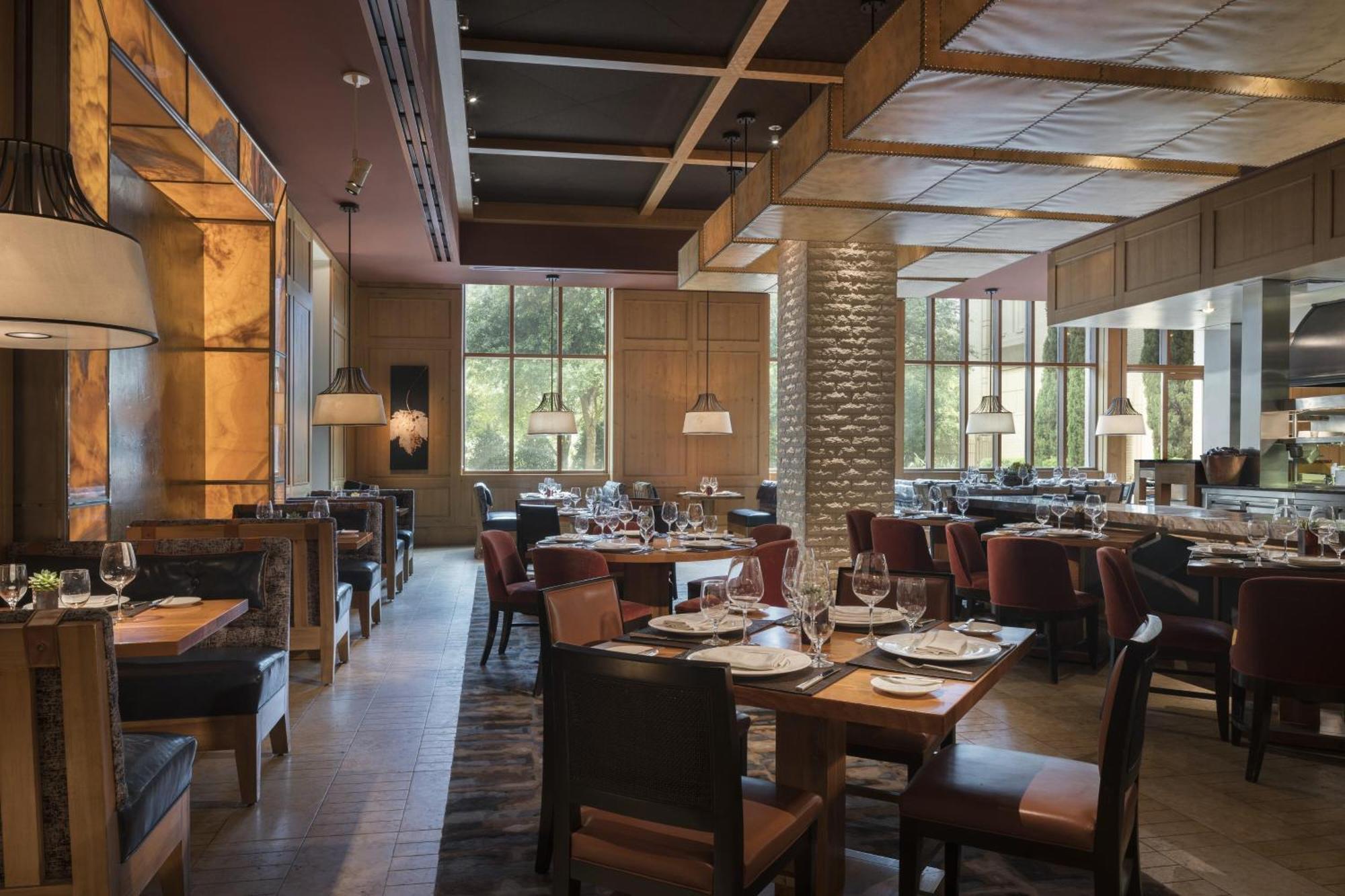 The Ritz-carlton,