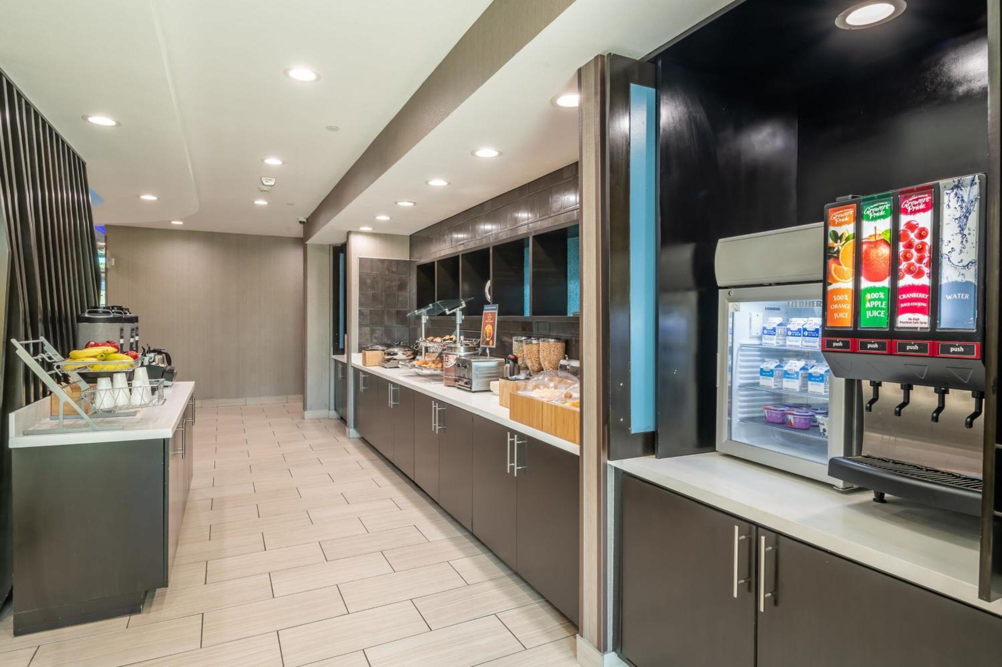 Hotel Springhill Expressway 3*