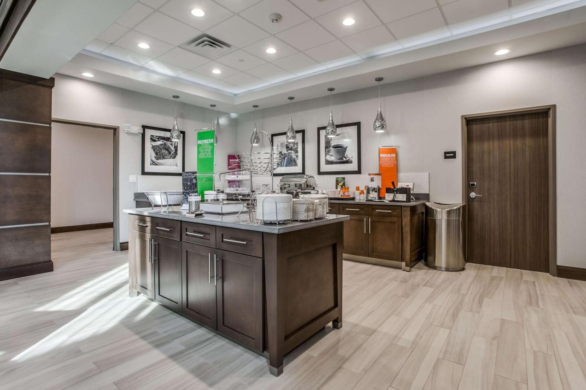Hampton Inn & Suites Dallas-Central Expy/North Park Area Dallas