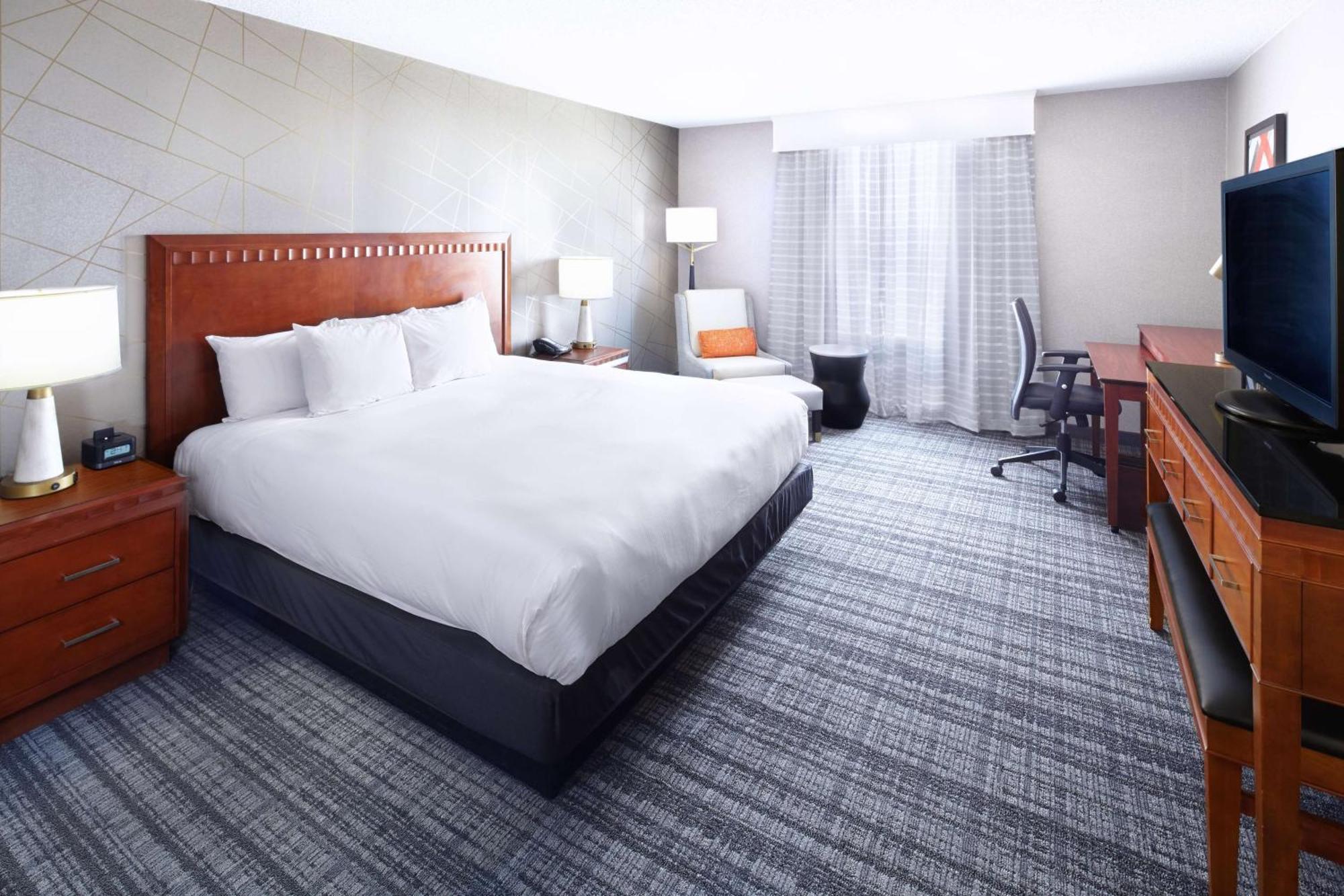 Hotel Doubletree By Hilton Near The Galleria Dallas