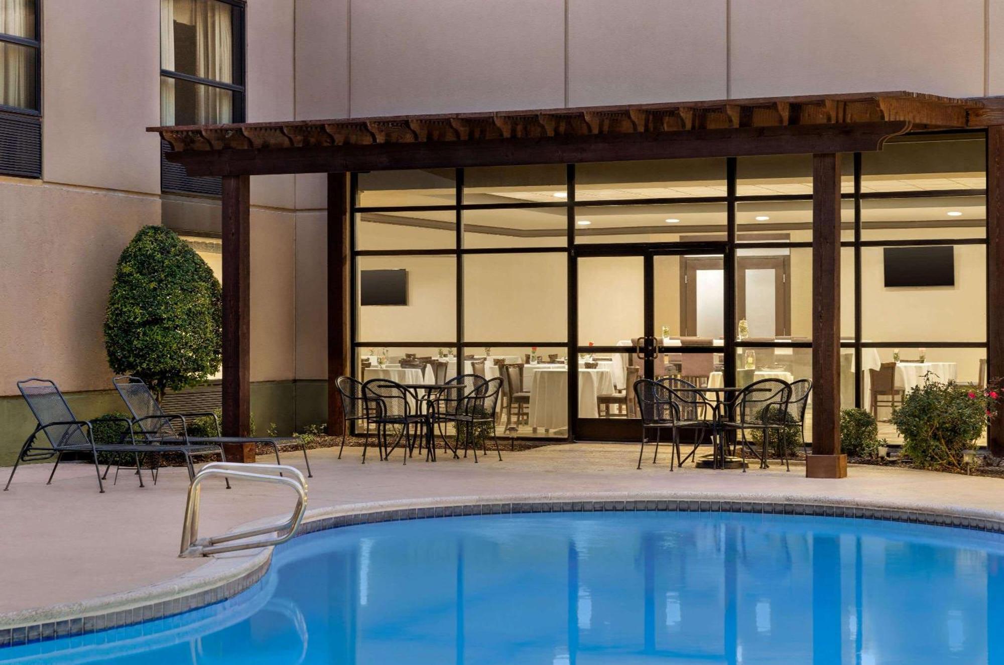 Iban Hotel, Trademark Collection By Wyndham Dallas
