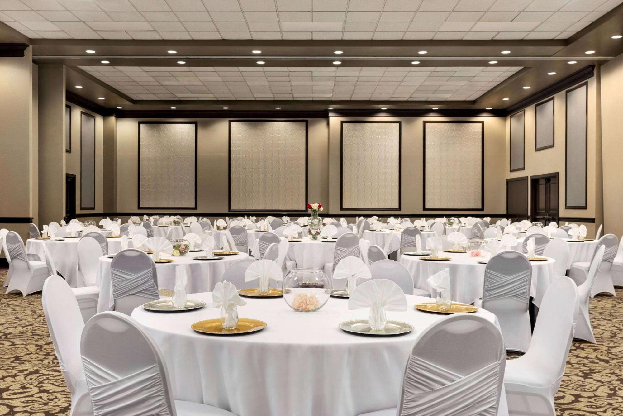 Iban Hotel, Trademark Collection By Wyndham Hotel Dallas