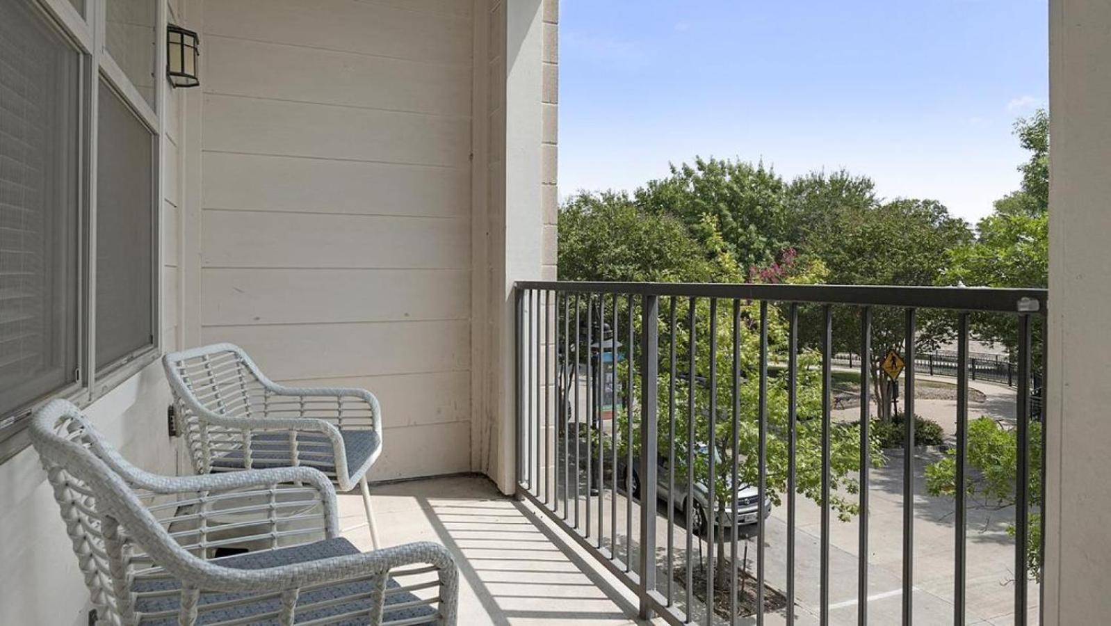 Landing - Modern With Amazing Amenities Apartment *