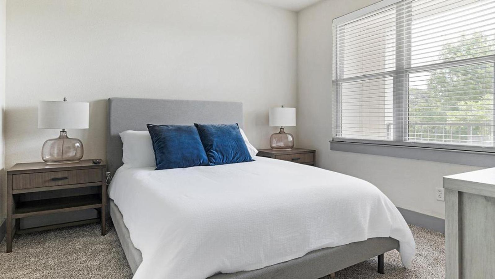 Landing - Modern With Amazing Amenities * Dallas
